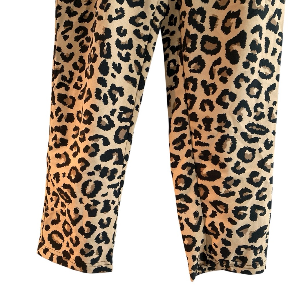 Ardene | Cropped Leopard Print Pants - Picture 6 of 7